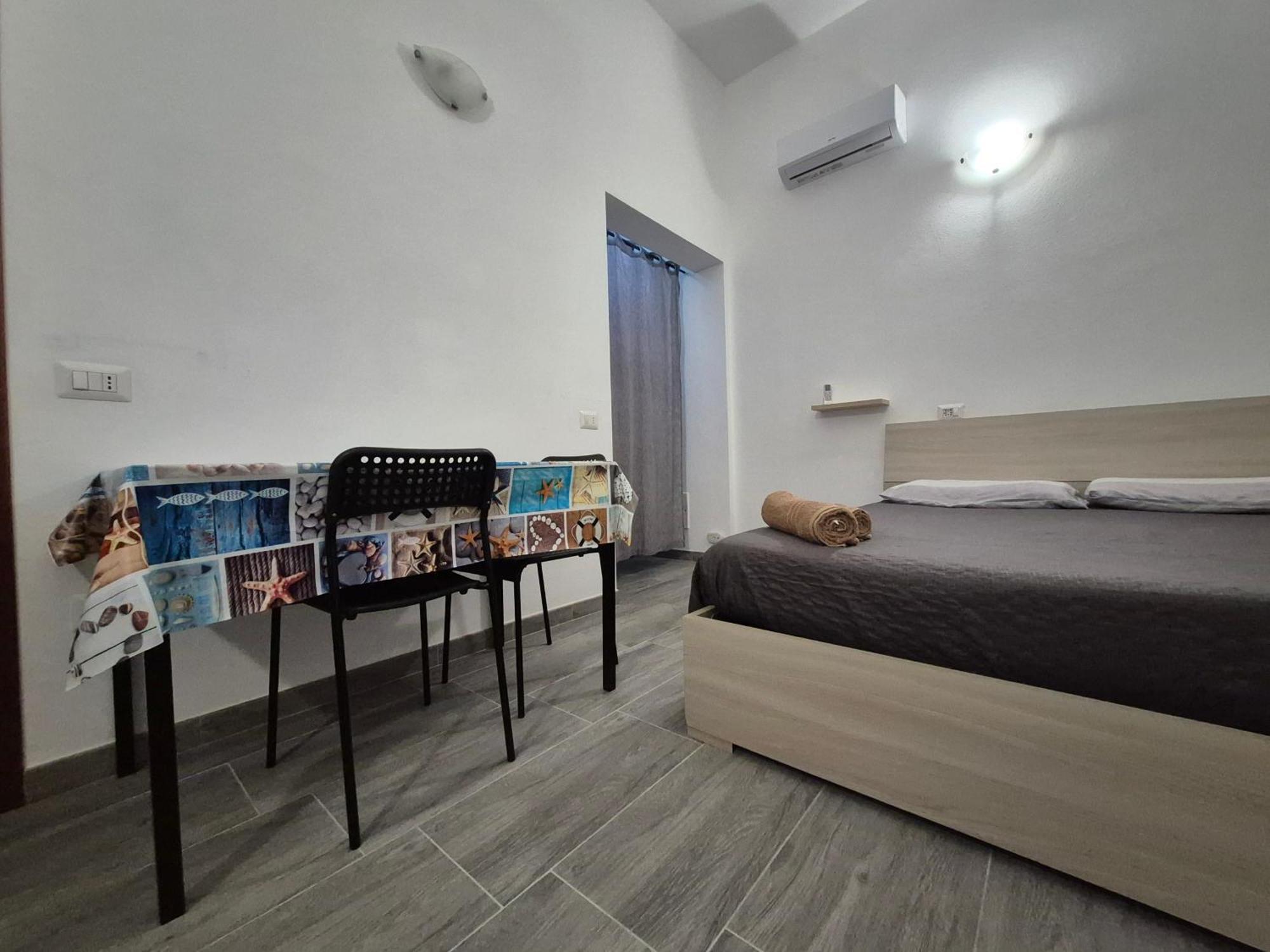 Casa Vacanza Monoboito Quartu SantʼElena Екстериор снимка