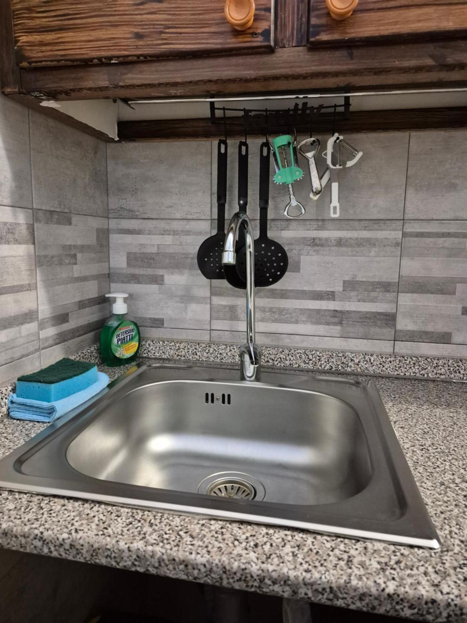 Casa Vacanza Monoboito Quartu SantʼElena Екстериор снимка
